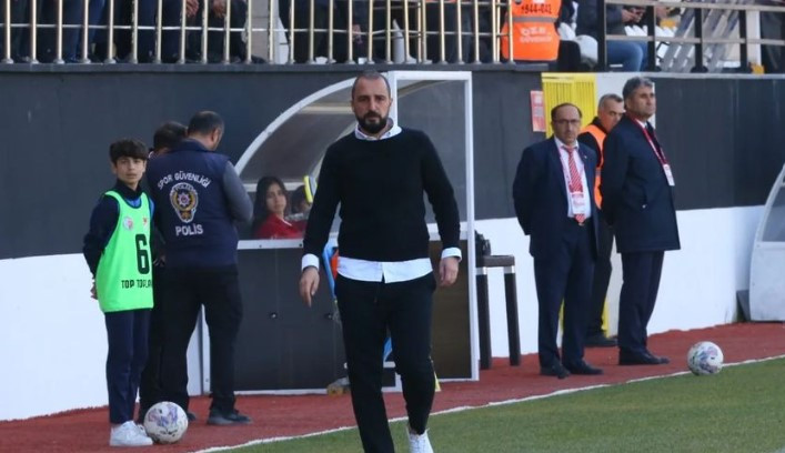 Ankaraspor Teknik direktörü Adem Çağlayan'ın Esenler Erokspor maçı sonrası yaptığı açıklamalar