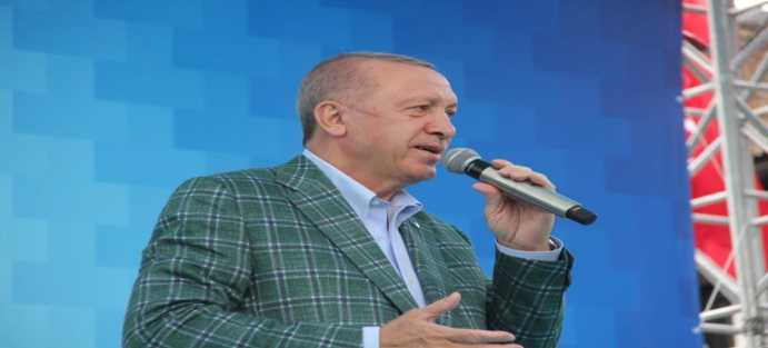 Cumhurbaşkanı Erdoğan: 'Hep milletimizle beraber yürüdük, bundan sonra da milletimizin gösterdiği istikamette yürümekte kararlıyız'